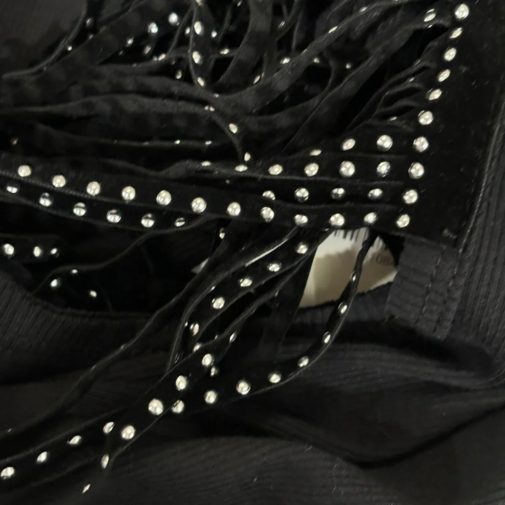 Vocal Black Fringe Sleeve Tank Top. Size Medium - Picture 5 of 5